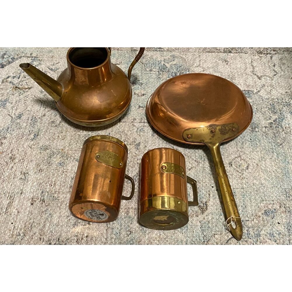Vintage Copper Kitchen Pepper Shakers Teapot Friyng Pan decor - Picture 2 of 13